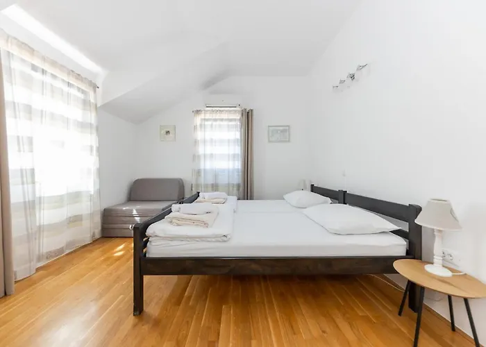 Apartment Sergio 2 *